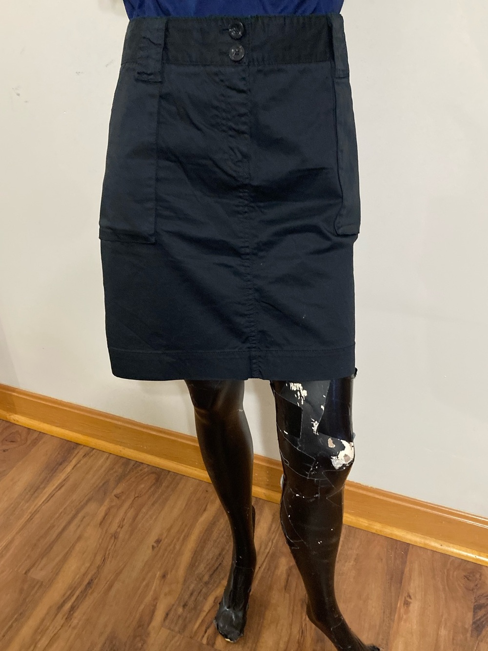 Black Pencil Skirt with Front Pockets
Item# SSsk13
